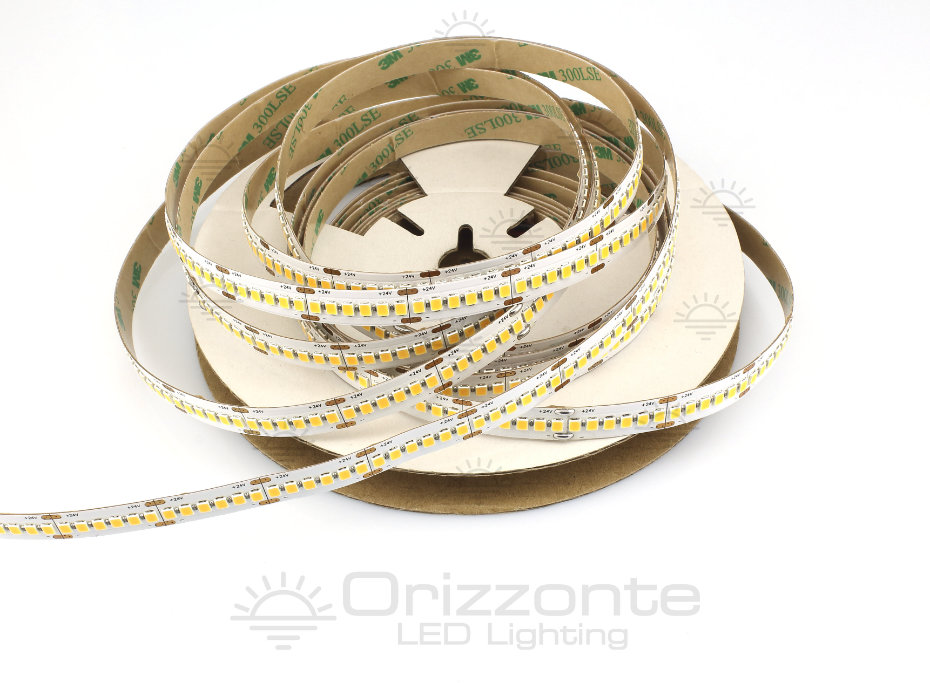Striscia led 2835 24V IP20 2700K 3step 240led/m