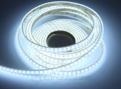 Immagine di Striscia led 5m bianco freddo 6500K 3step 2835 120led/m 24V 9,6W/m, IP65 tubo di silicone estruso bordi pieni interno vuoto